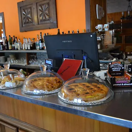 酒店 Italia 萨伊恩特-雷米-恩-博塞斯